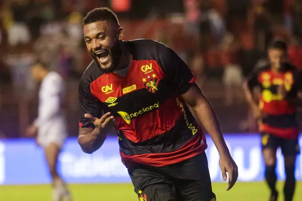 Sabino em ação pelo Sport. Foto: Rafael Vieira/AGIF