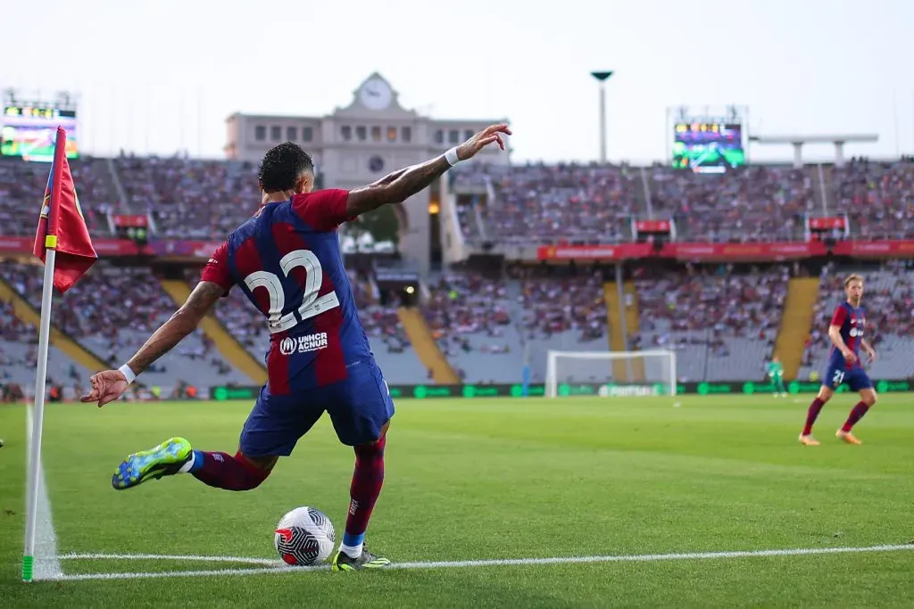 Barcelona pensa em negócio. (Photo by Eric Alonso/Getty Images)