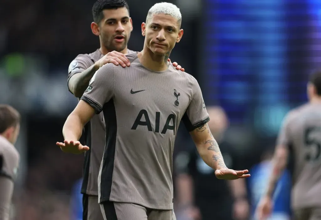 Richarlison celebrando gol pelo Tottenham. (Photo by Clive Brunskill/Getty Images)