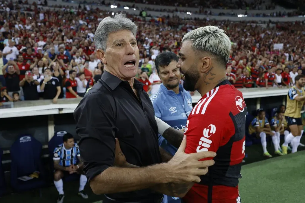 Atacante ao lado de Renato Gaúcho (Photo by Wagner Meier/Getty Images)