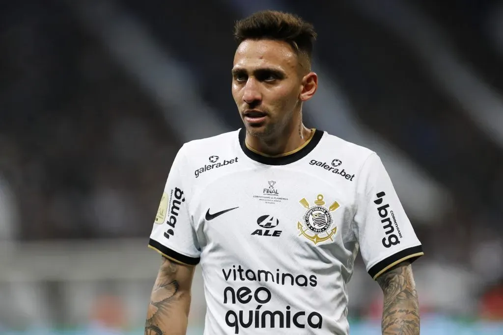 Mosquito virou alvo do Botafogo (Foto: Ricardo Moreira/Getty Images)