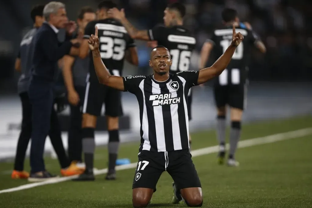 RIO DE JANEIRO, BRAZIL – JUNE 29: Marlon Freitas do Botafogo teve nome ligado ao Vasco (Photo by Wagner Meier/Getty Images)