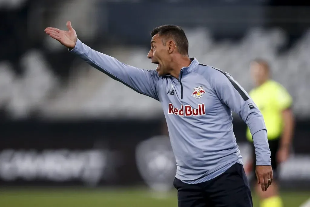 Pedro Caixinha pelo RB Bragantino. (Photo by Wagner Meier/Getty Images)