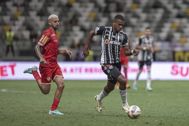 Alisson em ação pelo Galo. Foto: Alessandra Torres/AGIF