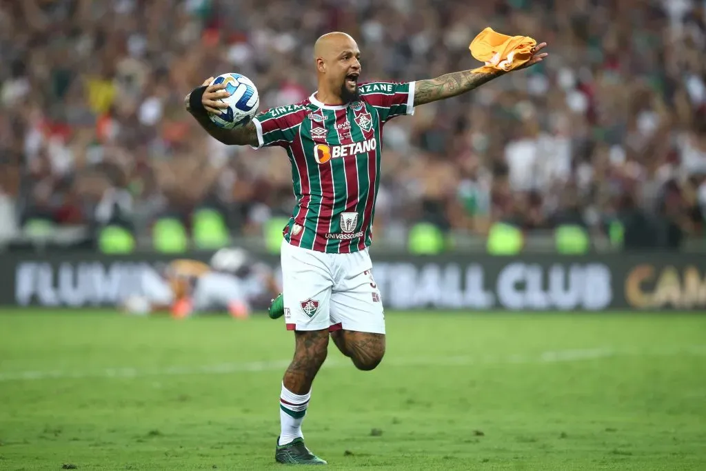 Felipe Melo pelo Fluminense, na CONMEBOL Libertadores, o jogador foi citado por Romero. (Photo by Raul Sifuentes/Getty Images)