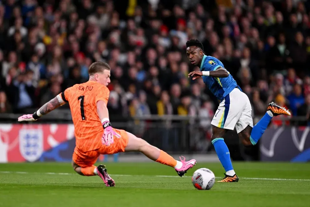 Vinícius Júnior quase marcou diante da Inglaterra. Foto: Mike Hewitt/Getty Images