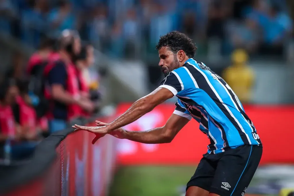 Diego Costa comemora gol pelo Grêmio. Foto: Lucas Uebel/Grêmio FBPA