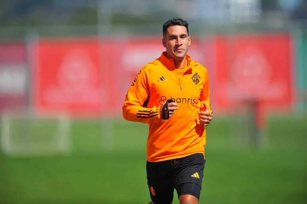 Hugo Mallo não vem recebendo chances no Inter (Foto: Ricardo Duarte/Internacional/Divulgação)