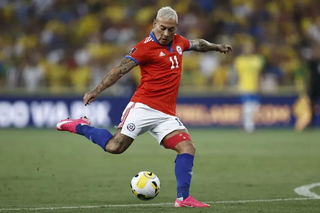Vargas enfrentando a Seleção Brasileira (Photo by Buda Mendes/Getty Images)