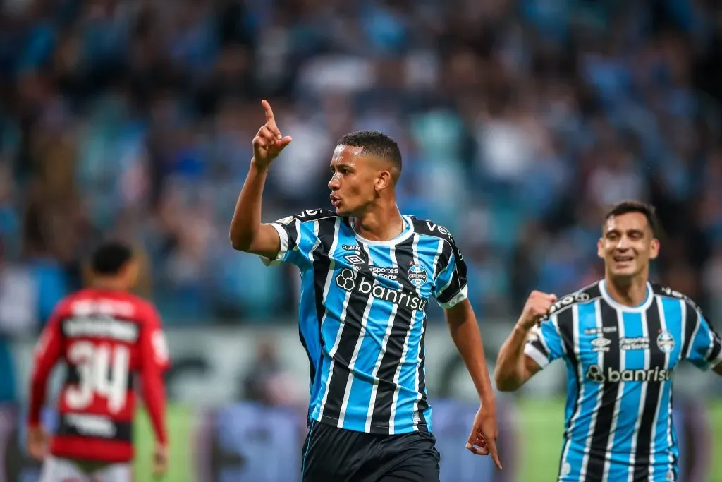 André Henrique foi comprado pelo Grêmio (Foto: Lucas Uebel/Grêmio/Divulgação)