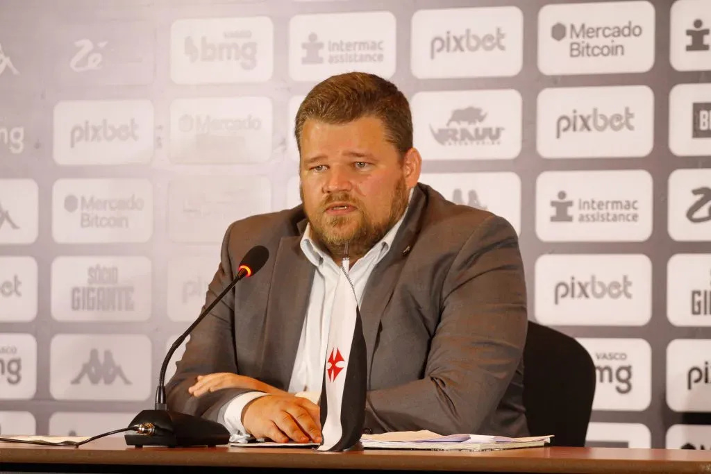 CEO Lúcio Barbosa comentou que está mais próximo do assunto “contratações” do Vasco | Foto: Matheus Lima/Vasco.