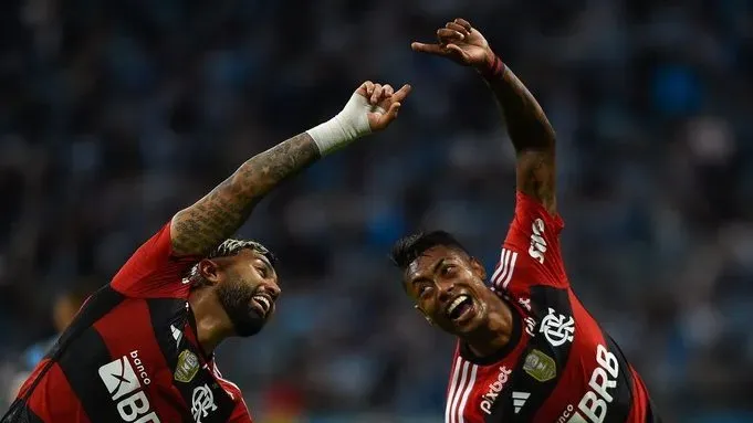 Gabigol e Bruno Henrique juntos no Flamengo. Foto: Marcelo Cortes/Flamengo