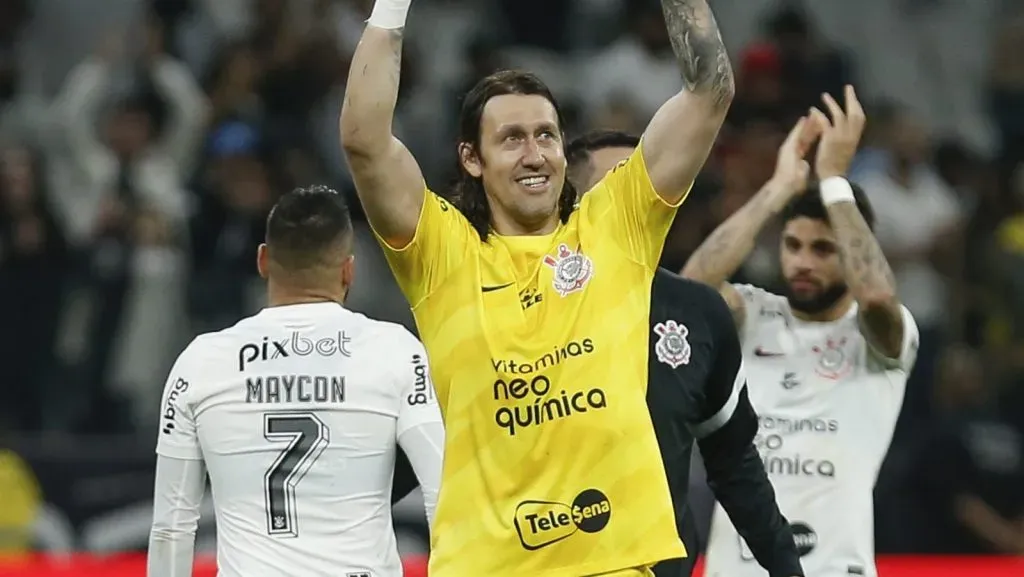 Cássio pode estar deixando o Corinthians. (Photo by Ricardo Moreira/Getty Images)