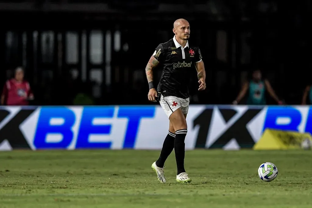Maicon ainda pode deixar o Vasco. Foto: Thiago Ribeiro/AGIF