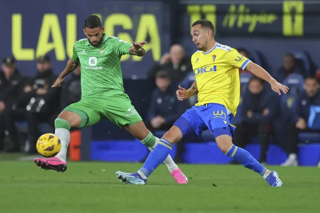 Willian José em ação contra o Cádiz. (Photo by Fran Santiago/Getty Images)