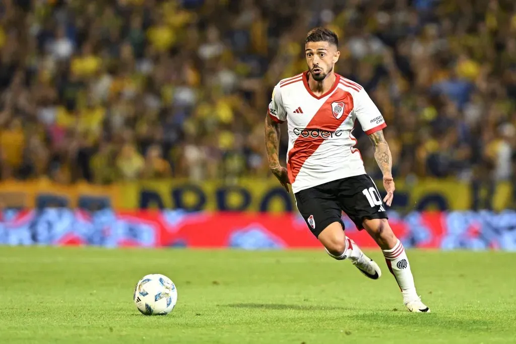 Meia no duelo diante do Rosario Central (Photo by Luciano Bisbal/Getty Images)