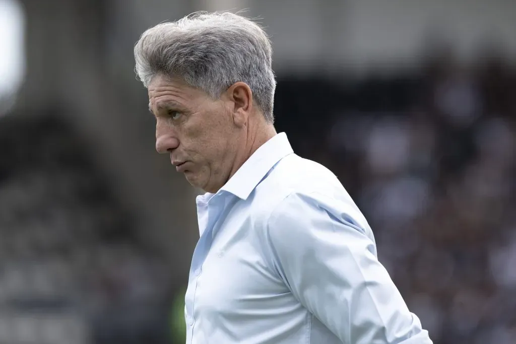 Renato Portaluppi reage a partida contra o Vasco, em São Januário. Foto: Jorge Rodrigues/AGIF