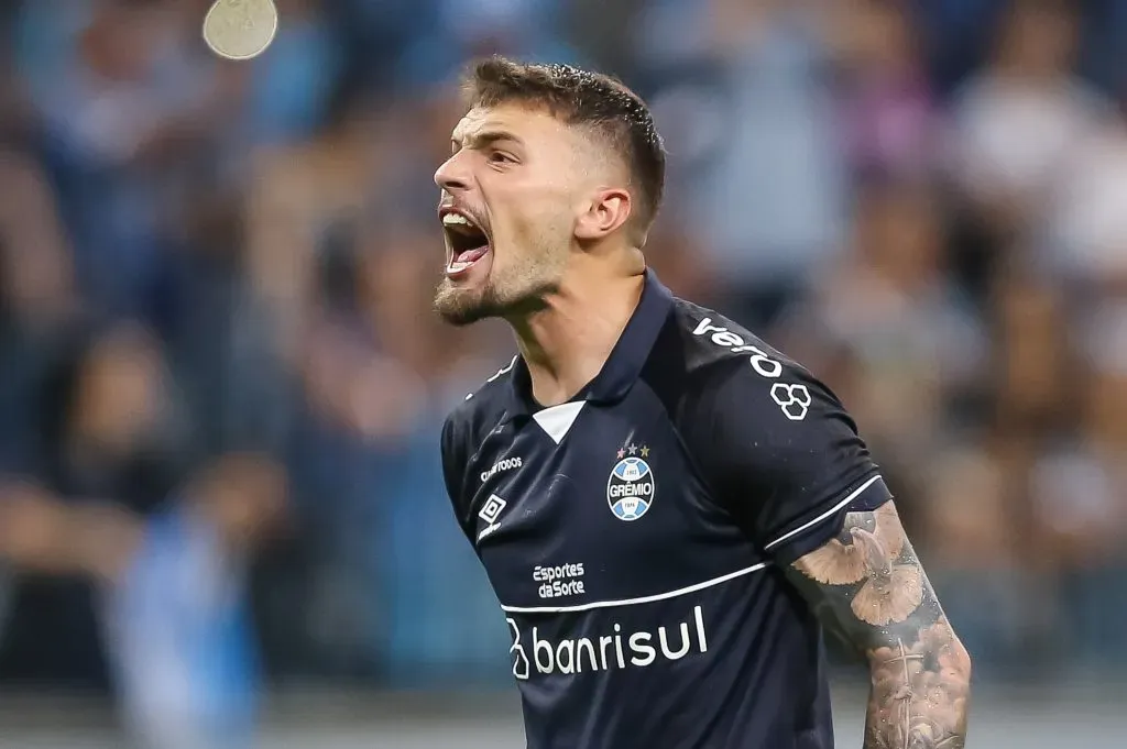 Gabriel Grando em ação pelo Grêmio (Photo by Pedro H. Tesch/Getty Images)