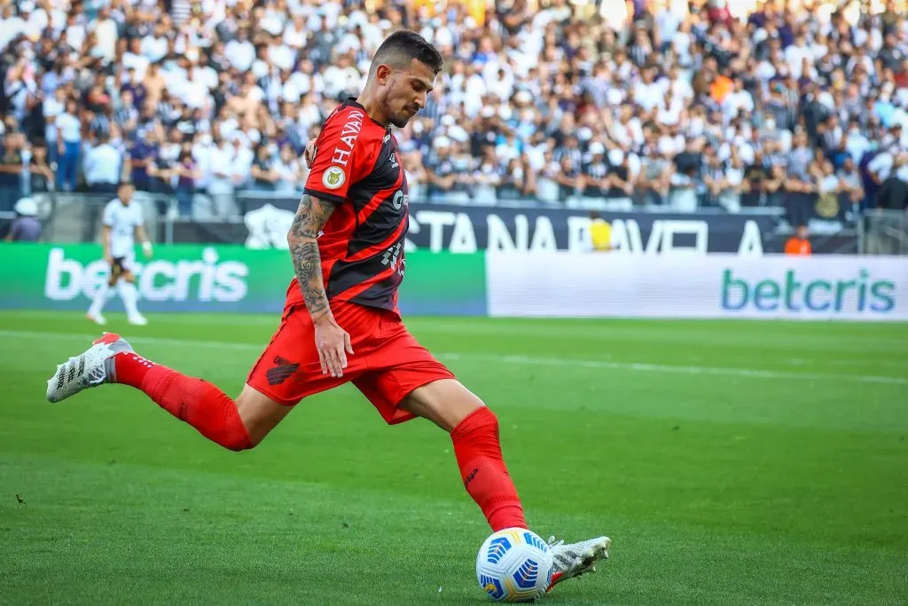 Pedro Henrique segue na mira do Atlético Mineiro. Foto: Marcello Zambrana/AGIF