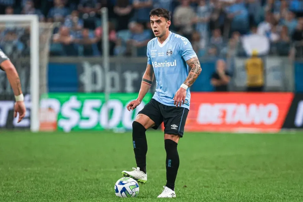 Carballo em campo pelo Grêmio. Foto: Maxi Franzoi/AGIF