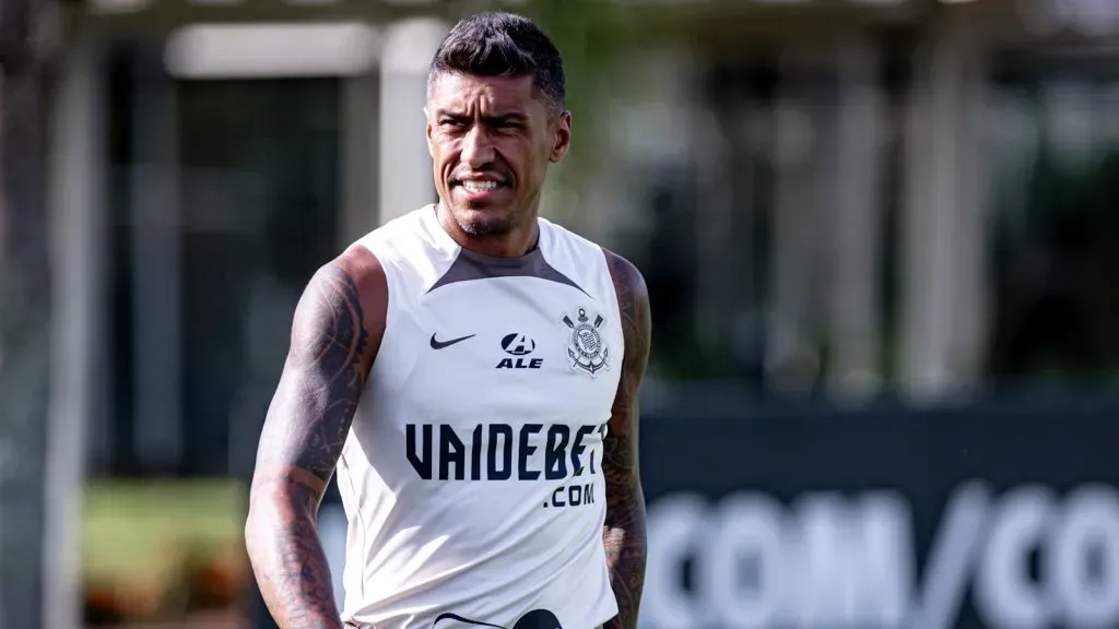 Paulinho aceita deixar o Corinthians para atuar em time da Ásia; Negócio depende de uma condição. Foto: Lenardo Lima/AGIF