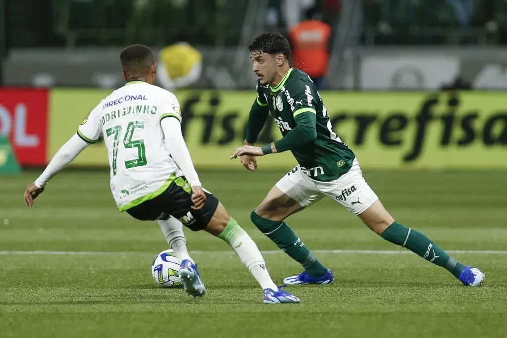 Joaquin Piquerez of Palmeiras. (Photo by Ricardo Moreira/Getty Images)