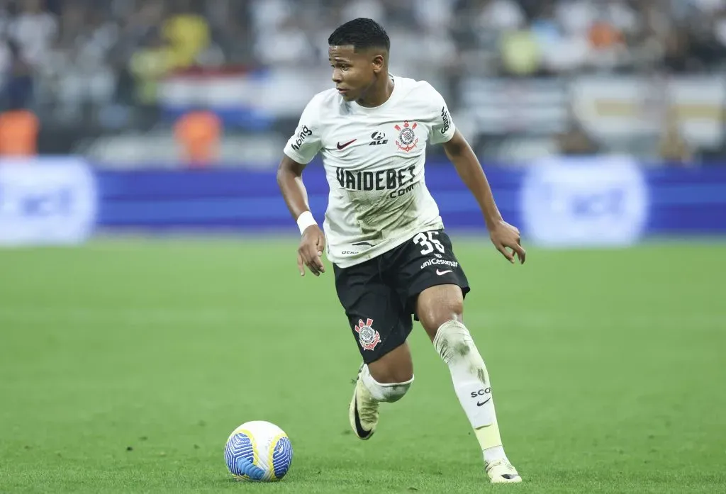 Wesley em campo pelo Corinthians (Photo by Alexandre Schneider/Getty Images)
