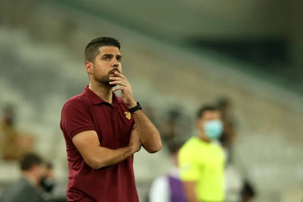 António Oliveira coach . (Photo by Alexandre Schneider/Getty Images)