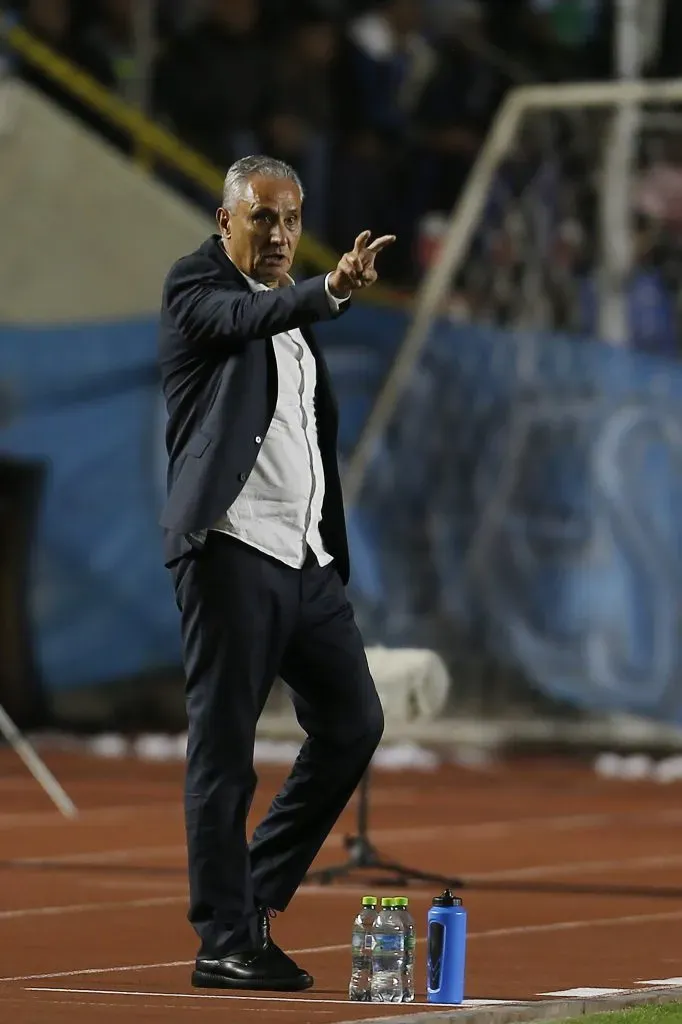 Tite contra o Bolívar. (Photo by Gaston Brito Miserocchi/Getty Images)