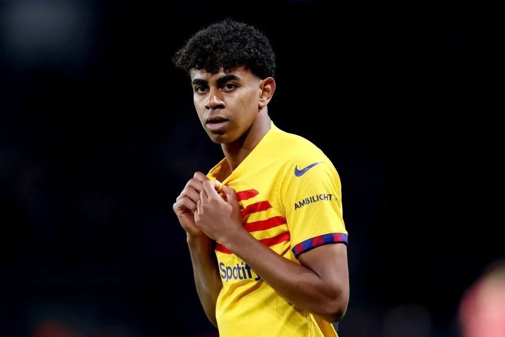 Yamal é considerado o futuro do Barça (Photo by Alex Pantling/Getty Images)