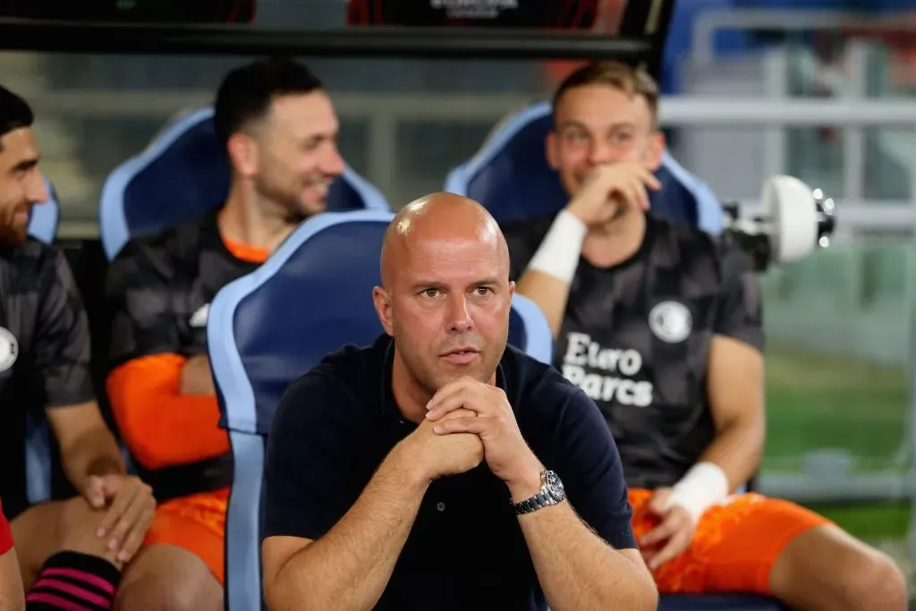 Arne Slot quer trabalhar no Liverpool (Foto: Paolo Bruno/Getty Images)