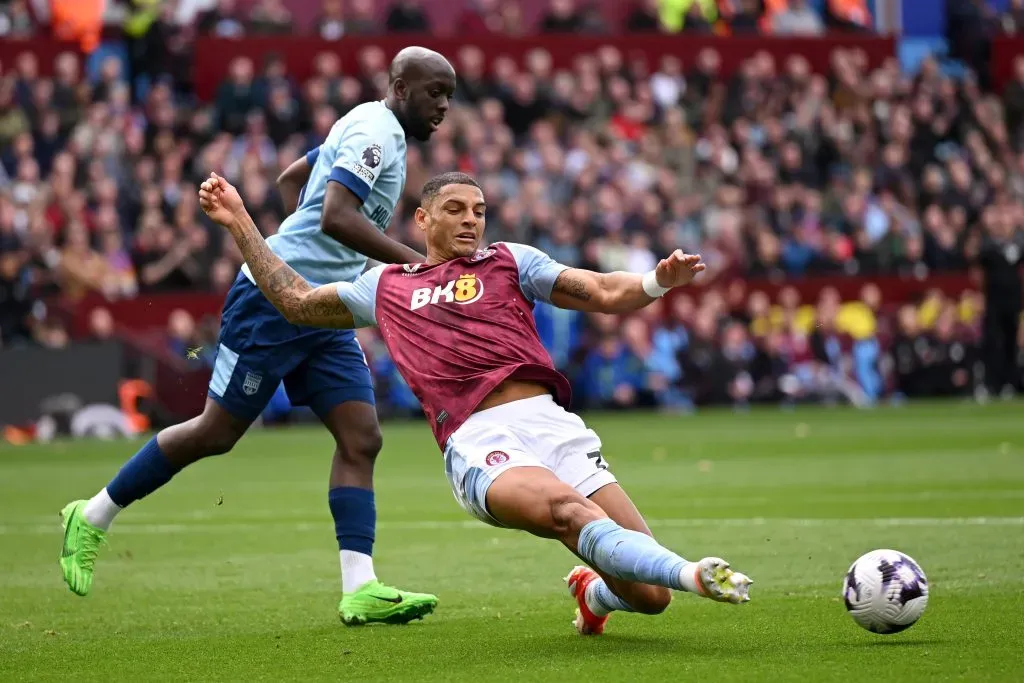 Diego Carlos of Aston Villa. (Photo by Michael Regan/Getty Images) (Photo by Michael Regan/Getty Images)