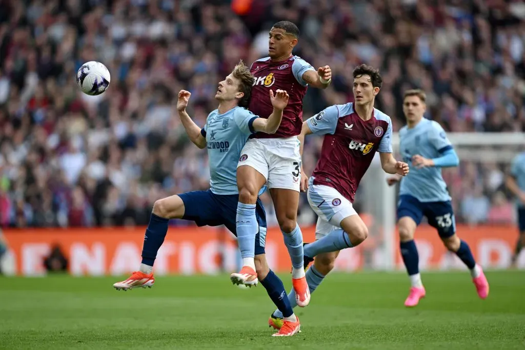 Diego Carlos of Aston Villa. (Photo by Shaun Botterill/Getty Images)