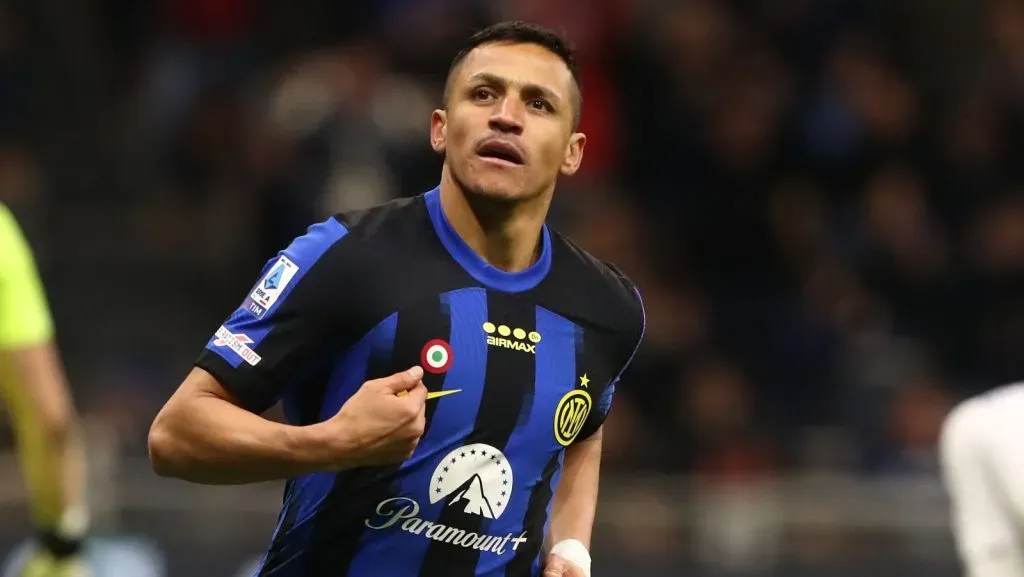 Partiu, Brasil: Alexis Sánchez ganha força para assinar com tricampeão da Libertadores. (Photo by Marco Luzzani/Getty Images)