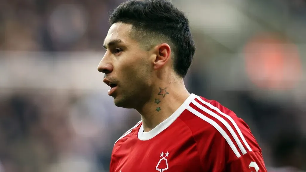 Gonzalo Montiel, alvo do Flamengo (Photo by Ian MacNicol/Getty Images)