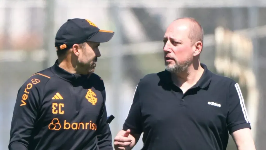 Presidente Alessandro Barcellos confia no treinador (Foto: Ricardo Duarte/Internacional/Divulgação)