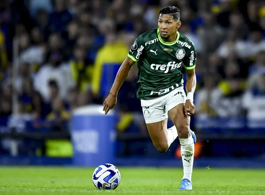 Rony em duelo contra o Boca Juniors. (Photo by Marcelo Endelli/Getty Images)