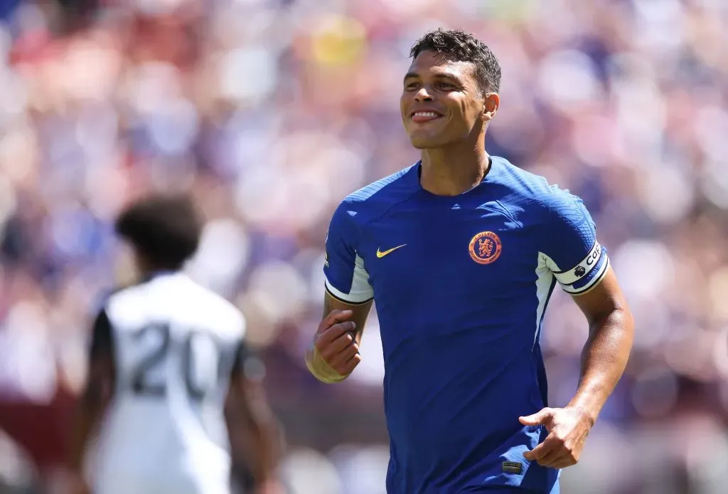 Thiago Silva em ação pelo Chelsea. (Photo by Patrick Smith/Getty Images)
