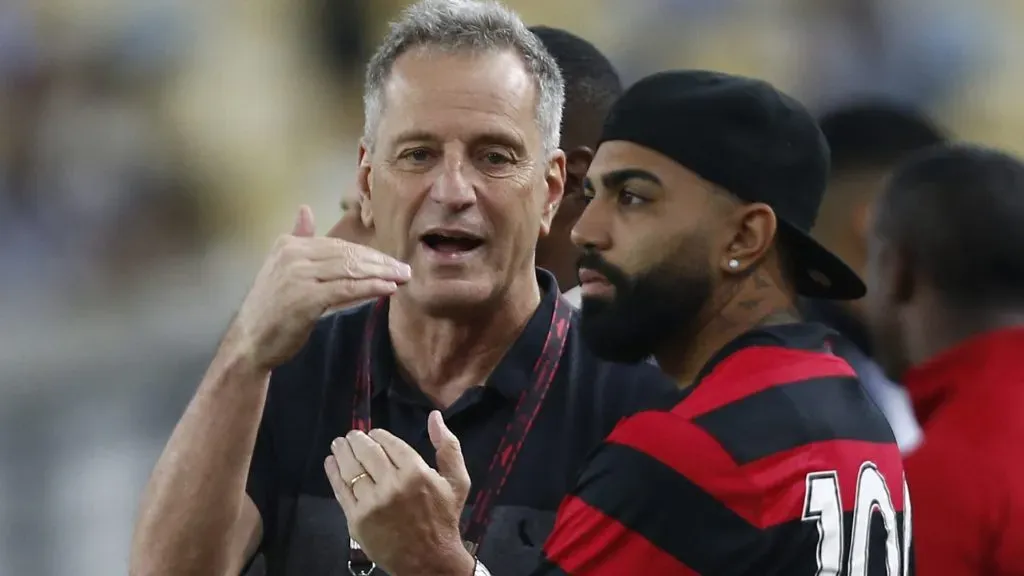 Braz faz meio-campo entre Landim e Gabigol. Foto: Wagner Meier/Getty Images