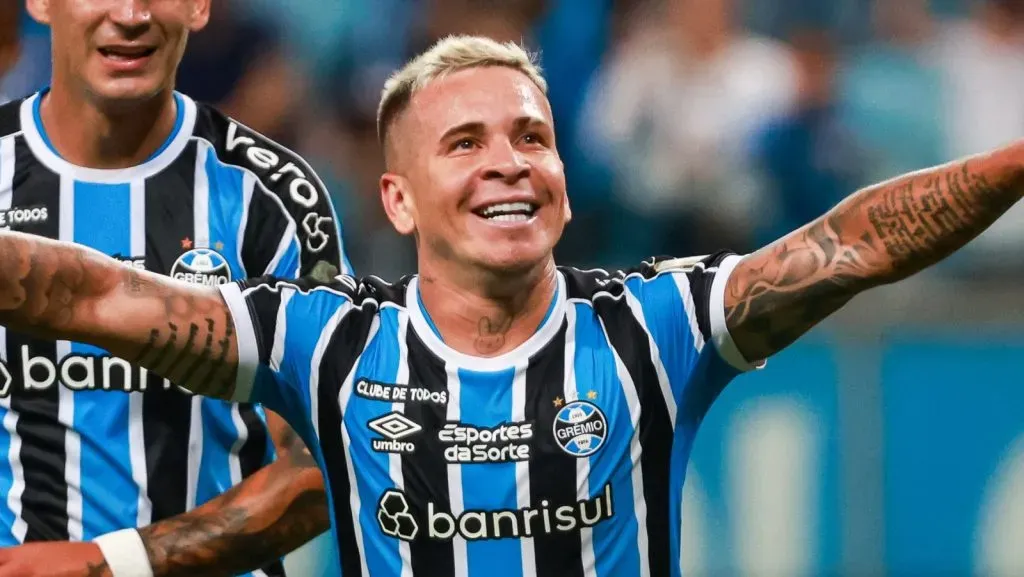 R$ 25 milhões: Soteldo, do Grêmio, tem martelo batido no River Plate. Foto: Maxi Franzoi/AGIF