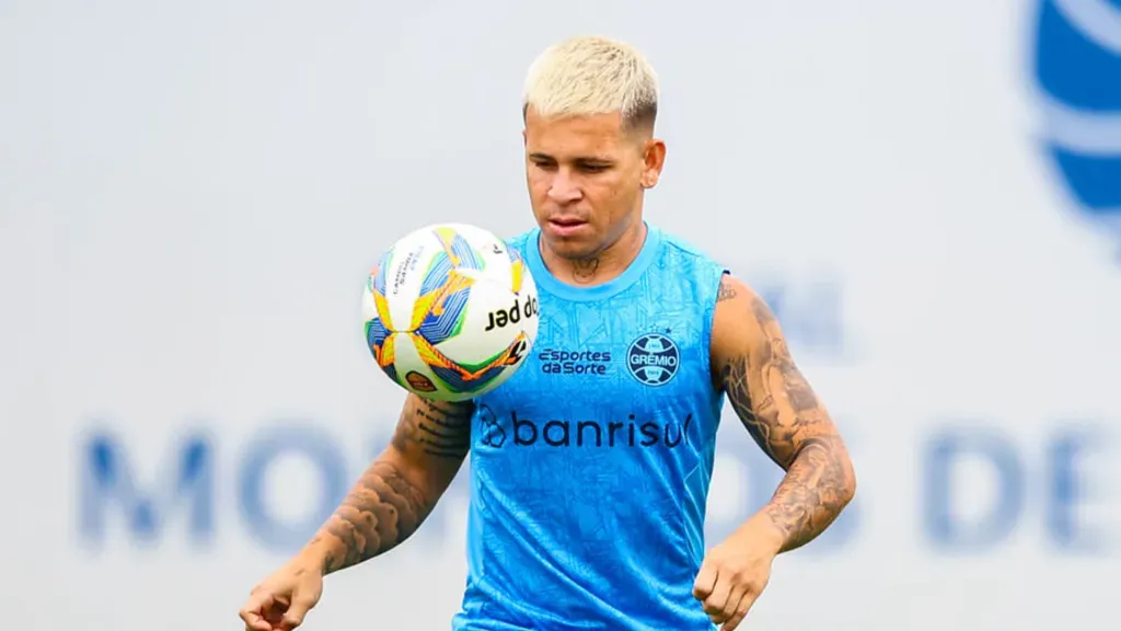 Yeferson Soteldo treinando no Grêmio (Foto: Renan Jardim / Grêmio / Divulgação)