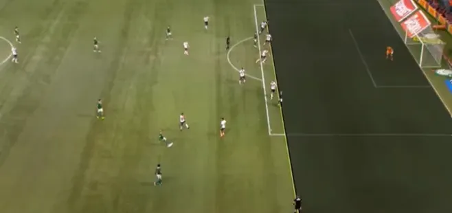 Lance em que o VAR marca impedimento no gol de Rony | Foto: reprodução