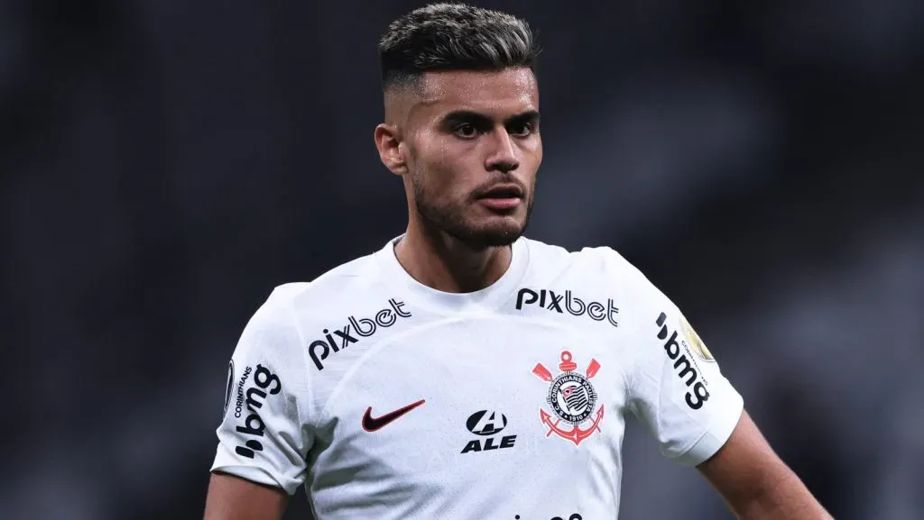 Rival do Corinthians quer fechar a contratação do argentino Fausto Vera. Foto: Ettore Chiereguini/AGIF
