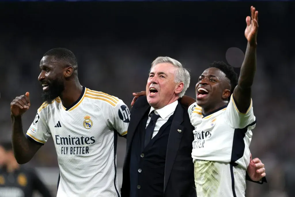 Antonio Ruediger, Carlo Ancelotti and Vinicius Junior of Real Madrid (Photo by David Ramos/Getty Images)