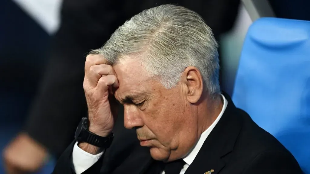 Carlo Ancelotti deve ter desfalque de titular no Real Madrid. (Photo by David Ramos/Getty Images)