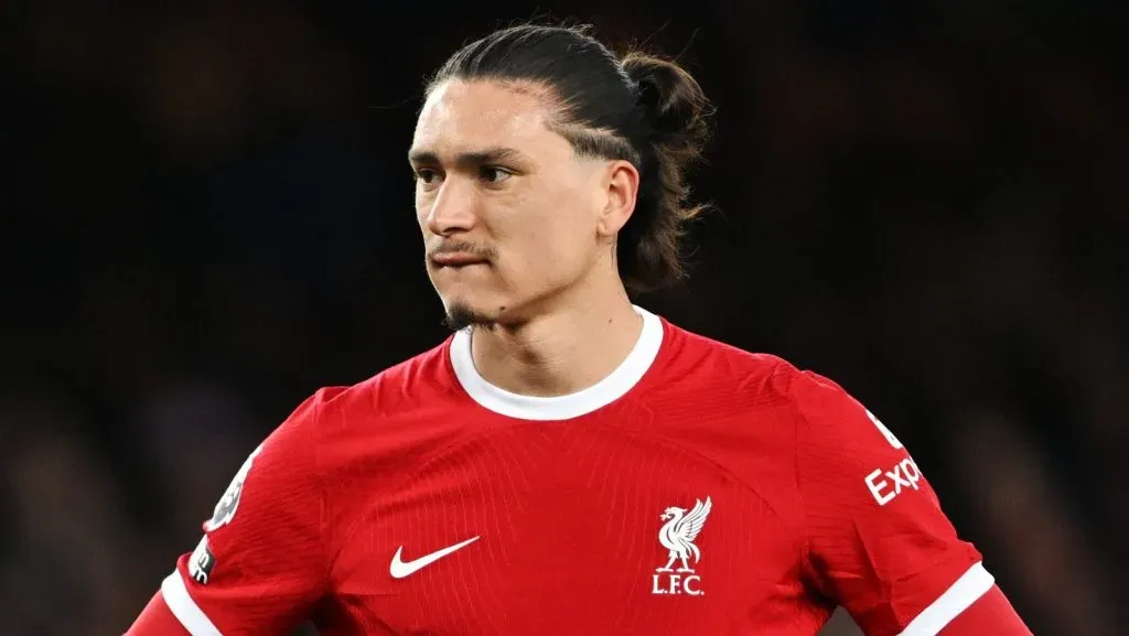 Darwin Núñez é alvo de críticas no Liverpool (Foto: Michael Regan/Getty Images)