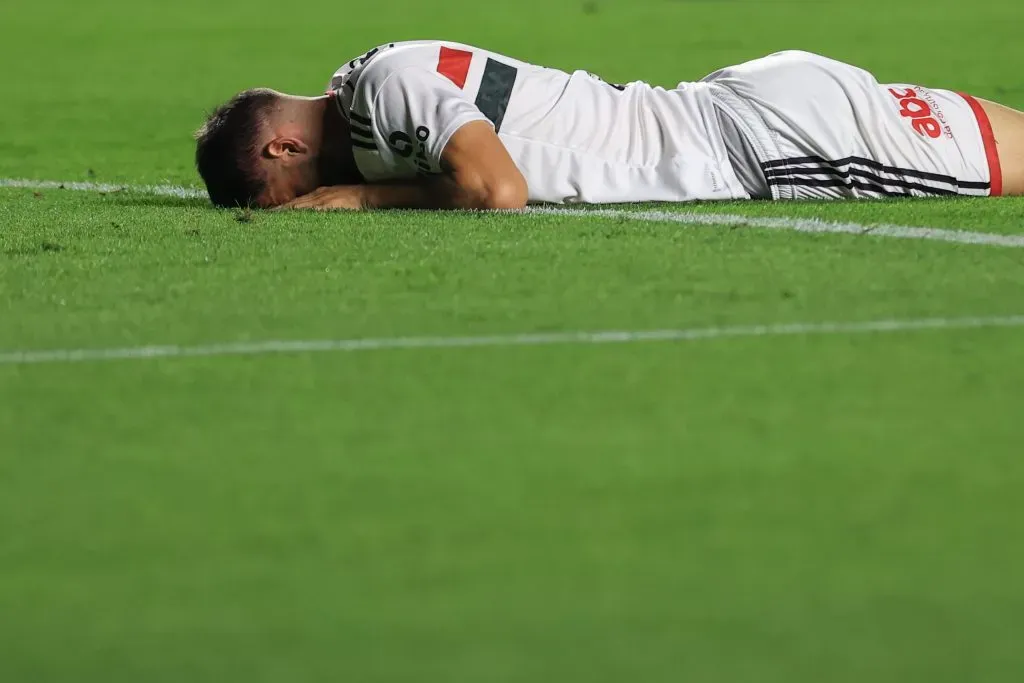 Calleri sofre nova lesão e aproveitamento do São Paulo cai. Foto: Marcello Zambrana/AGIF