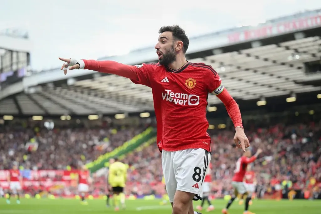 Bruno F. se aproxima do Bayern. (Photo by Michael Regan/Getty Images)