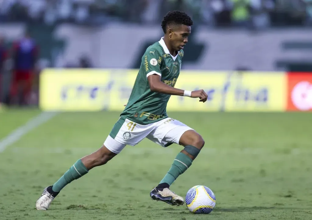 Estêvão se apresenta à Seleção Brasileira. Foto: Alexandre Schneider/Getty Images