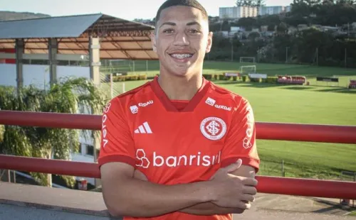 Destaque da base em 2023, meia assina primeiro contrato com o Inter | GZH
